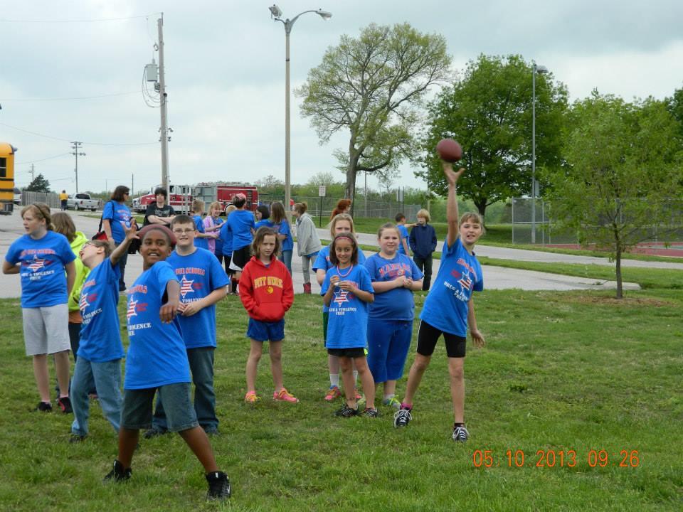 Kids Outside at a DARE Event