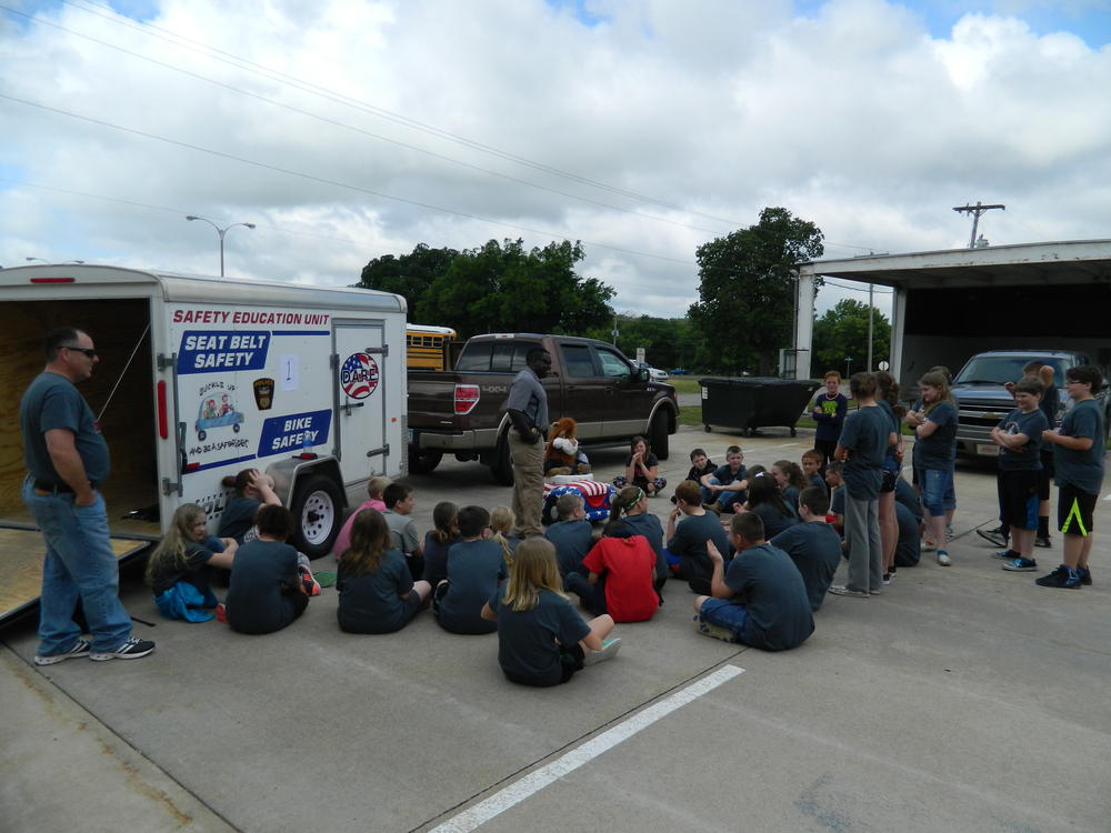 Kids in front of the safety education unit